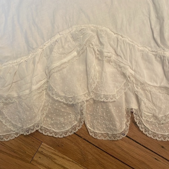 Urban Outfitters XS white blouse - Picture 2 of 4